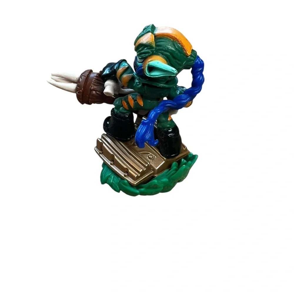 Super Shot Stealth Elf figure from the Skylanders SuperChargers game